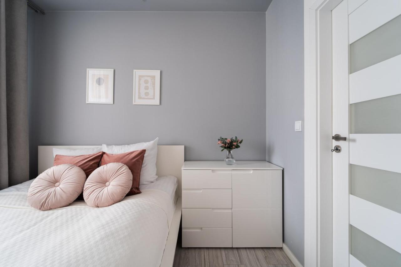 New Apart Near Sky Tower - Gwiazdzista Apartment Вроцлав Екстериор снимка