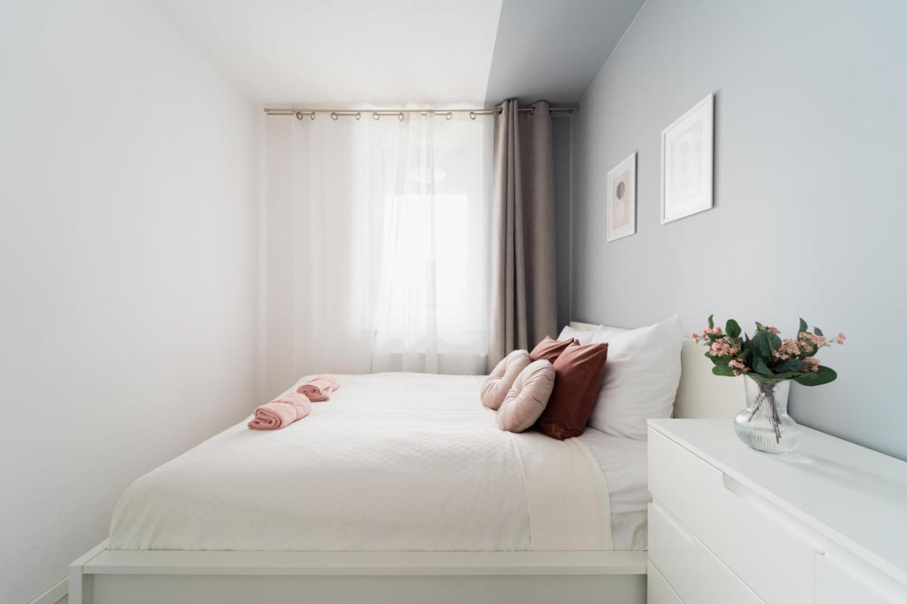 New Apart Near Sky Tower - Gwiazdzista Apartment Вроцлав Екстериор снимка